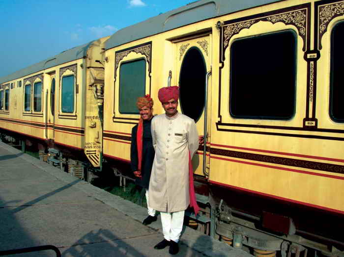 Королевский поезд в Индии